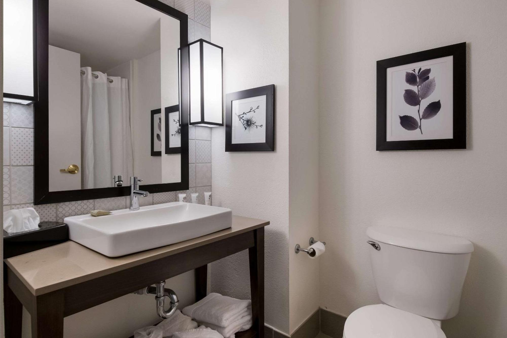Country Inn & Suites By Radisson, Harrisburg Northeast - Hershey エクステリア 写真